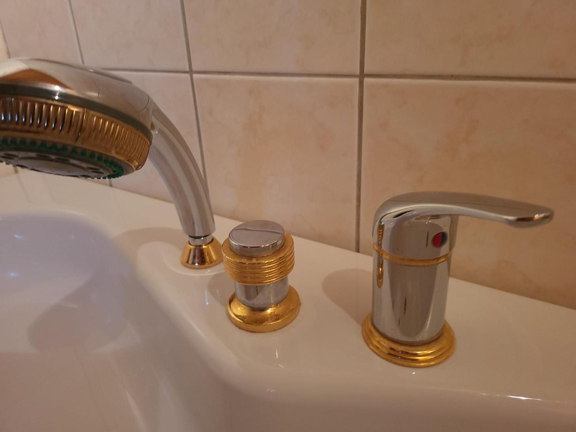 Willa Lilla Huset Med Stor Traedgardstomt Naera Golf Och Hav Trosa Zewnętrze zdjęcie